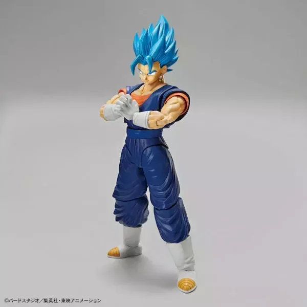 Plastic Model Kit Vegetto Super Saiyan God  Dragon Ball Super