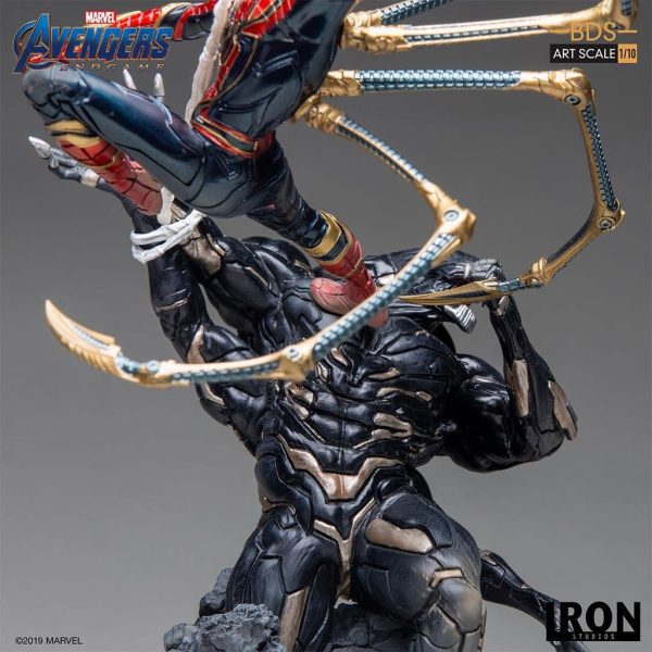 Figura Iron Spider vs Outrider Endgame Iron Studios 1/10