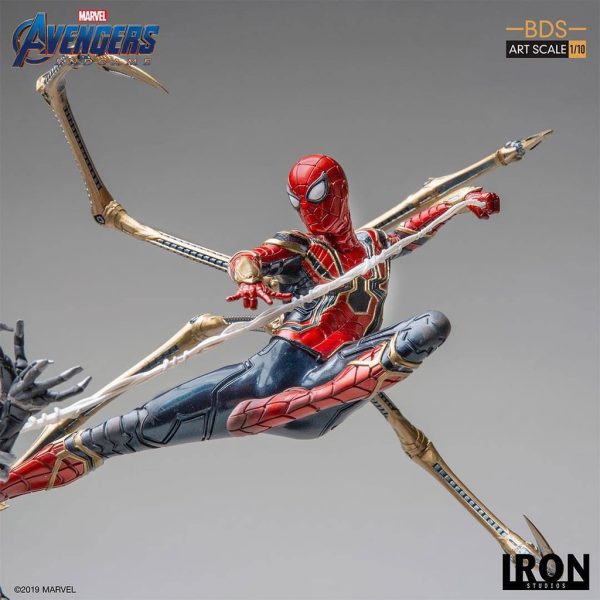 Figura Iron Spider vs Outrider Endgame Iron Studios 1/10